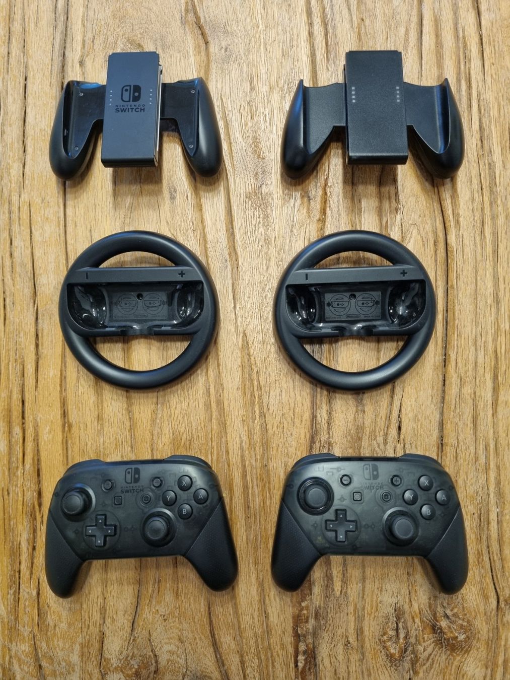 Nintendo Controller: Nintendo Switch pro Controller + Zubehör – Usato da Root venduto da tom816