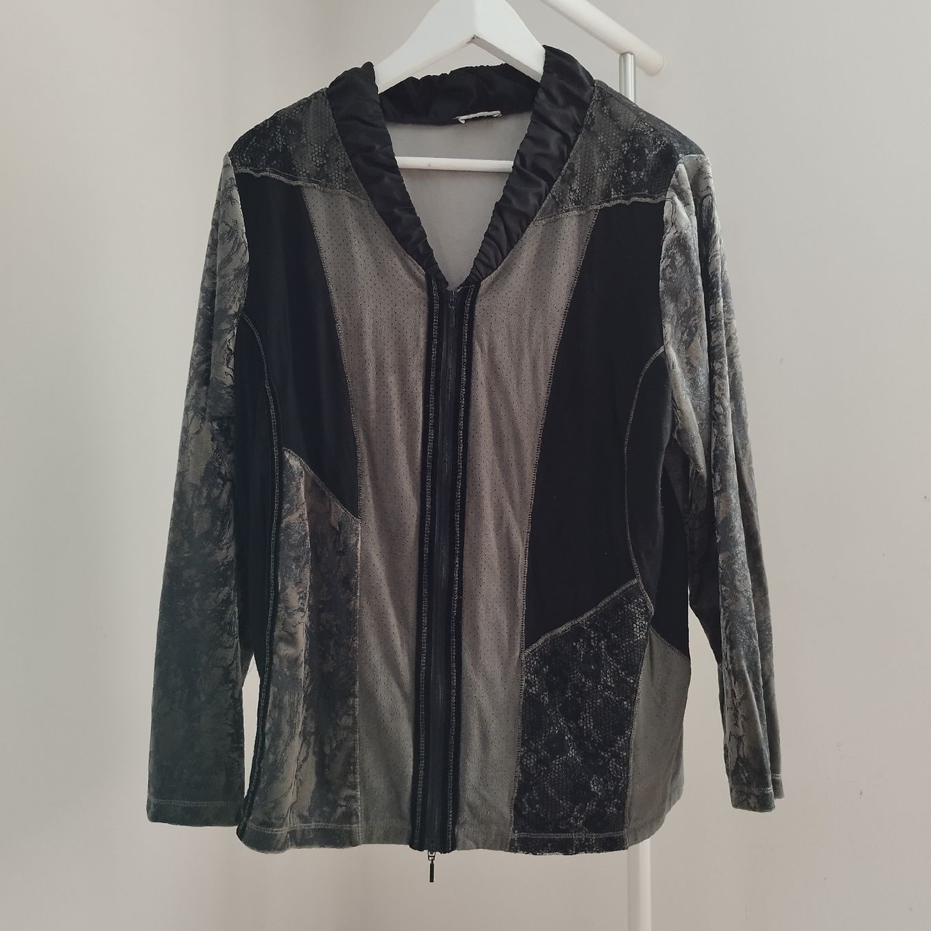 Jacken: Stylische Damenjacke Gr. 38 – Gebraucht aus lommis von inf_thv8