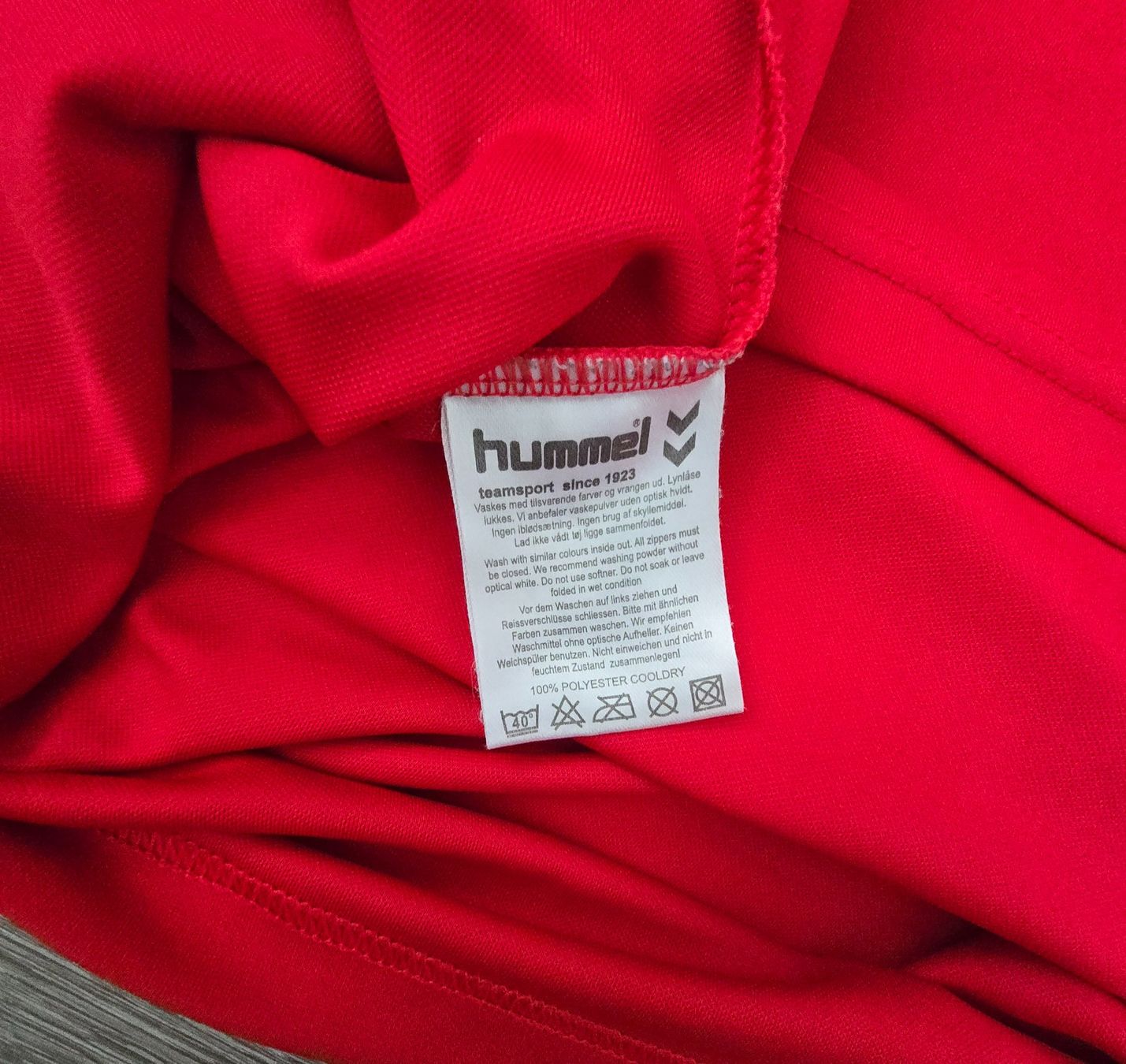 Hummel Leibchen & Hosen: FC Thun | 2005/07 – Gebraucht aus Zollbrück von  7