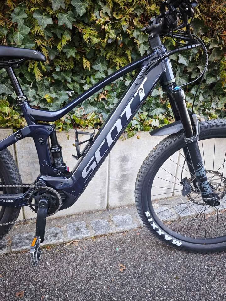 Scott Vélos: Vélo électrique all-mountain Scott strike eride 910 S – D'occasion à St. Ursen par pil_5ddv