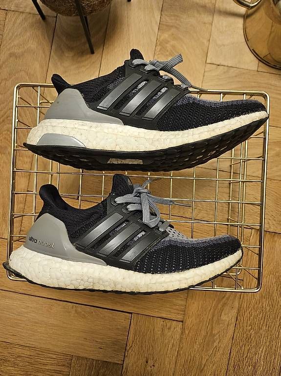 Adidas Scarpe da donna: Adidas Ultra Boost Schuhe - Grösse 36 – Usato da Bern venduto da Tashmi_BE 1