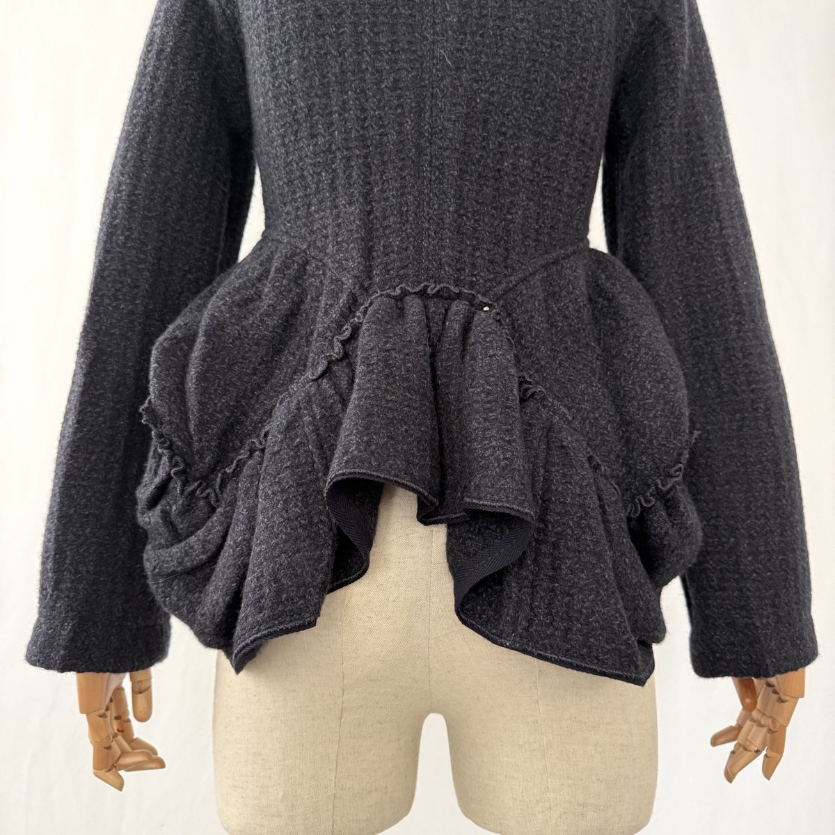 High Giacche: HIGH Everyday Couture Wool/Cashmere Jacket – Nuovo (secondo la descrizione) da Emmen venduto da Avviivva_Com2023 4