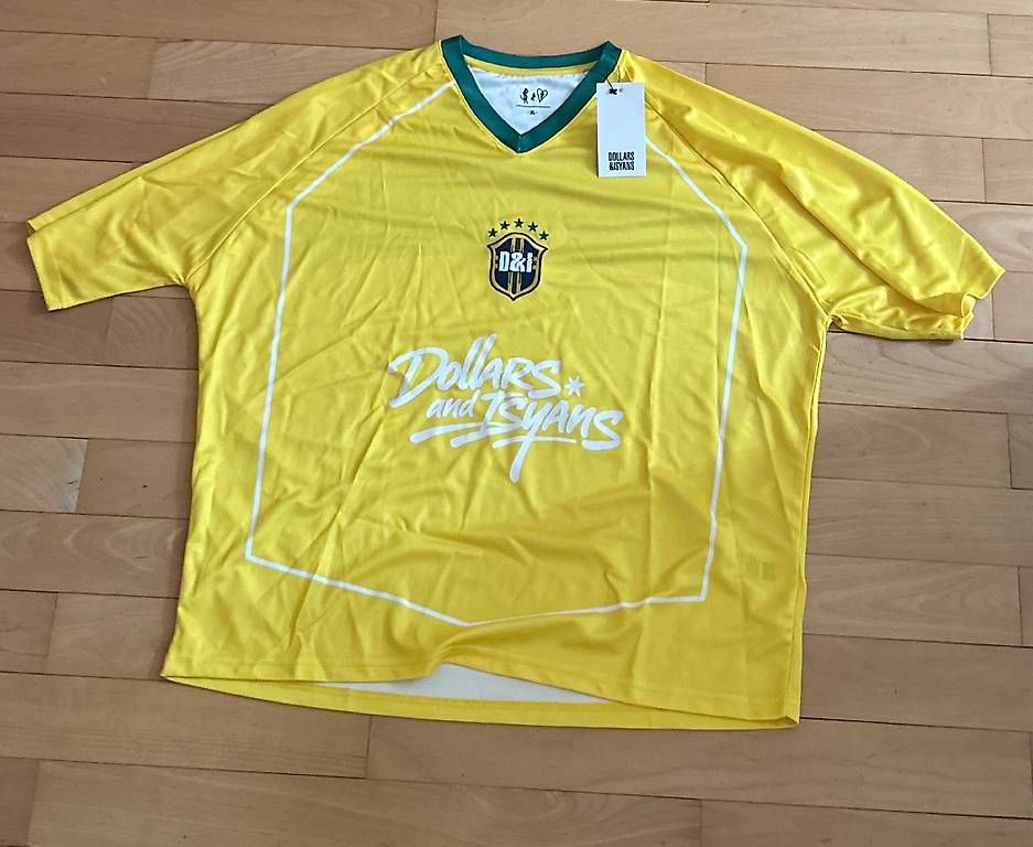 Maillots de corps & Pantalons: Trikot – Neuf avec emballage d'origine à Bätterkinden par cin_r7xm