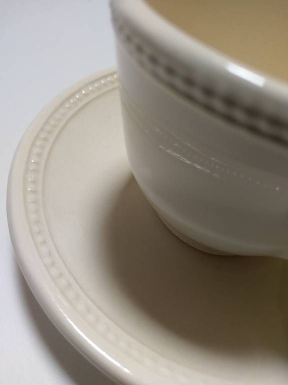 Set di piatti: 4 er Set Kaffetassen NEU – Nuovo (secondo la descrizione) da Grüningen venduto da Zschenderlein 1