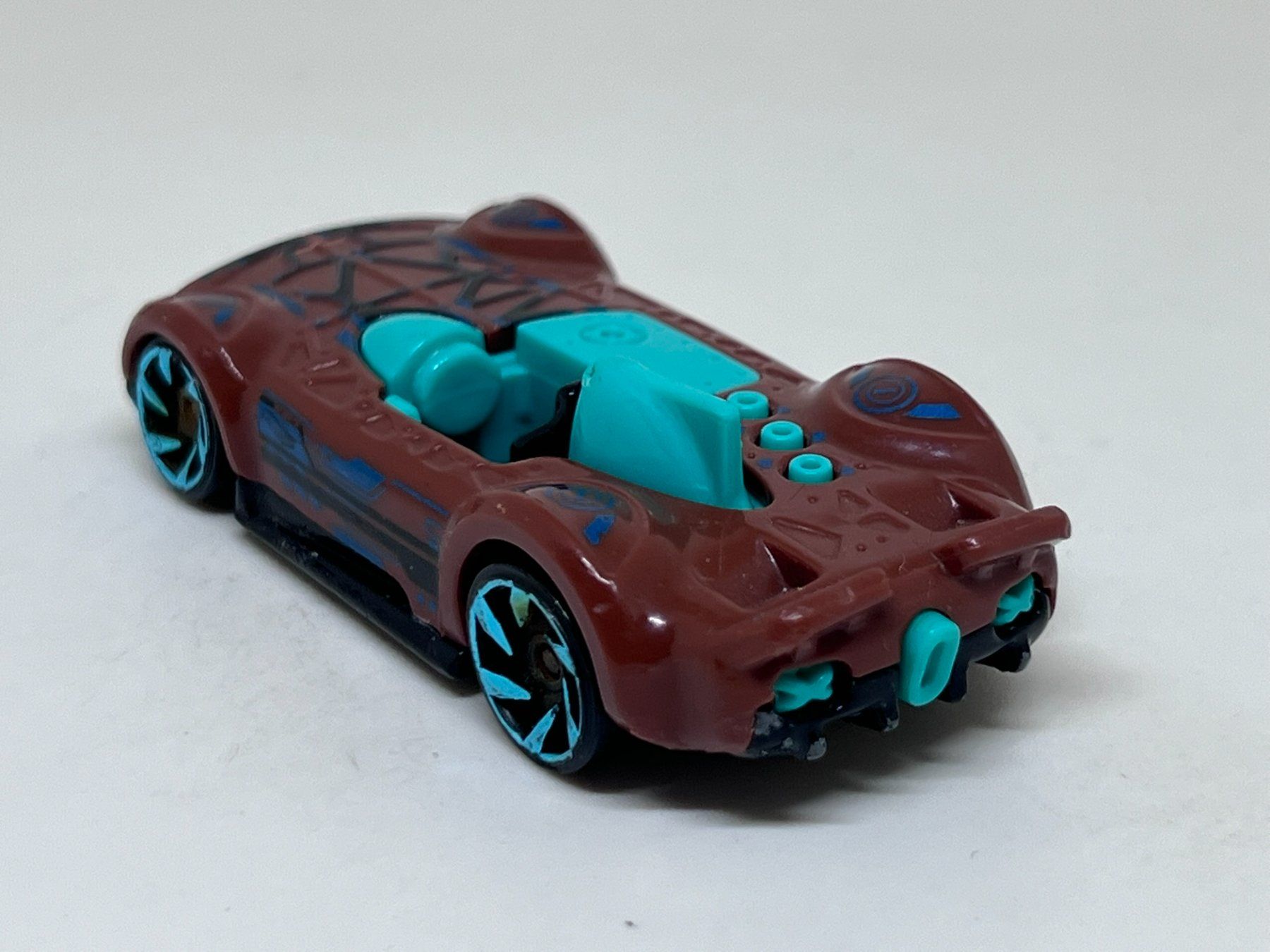 Hot Wheels Modellini d'auto: Hot Wheels Monte Racer #475 – Usato da Wildegg venduto da LaaBoutique 2