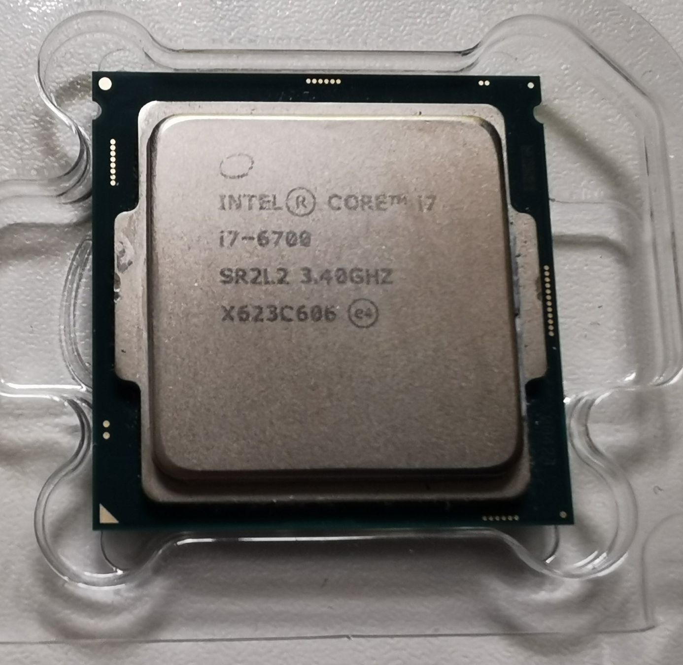 Intel Componenti elettronici: Intel Core i7-6700 CPU, 3.4GHz/4GHz – Usato da Oberwangen b. Bern venduto da Vittorio0