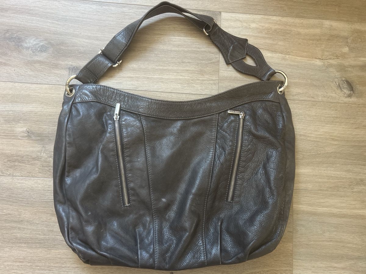 Kleinbasel Sacs femmes: Ledertasche von kleinbasel – D'occasion à Bremgarten AG par Anna1999999