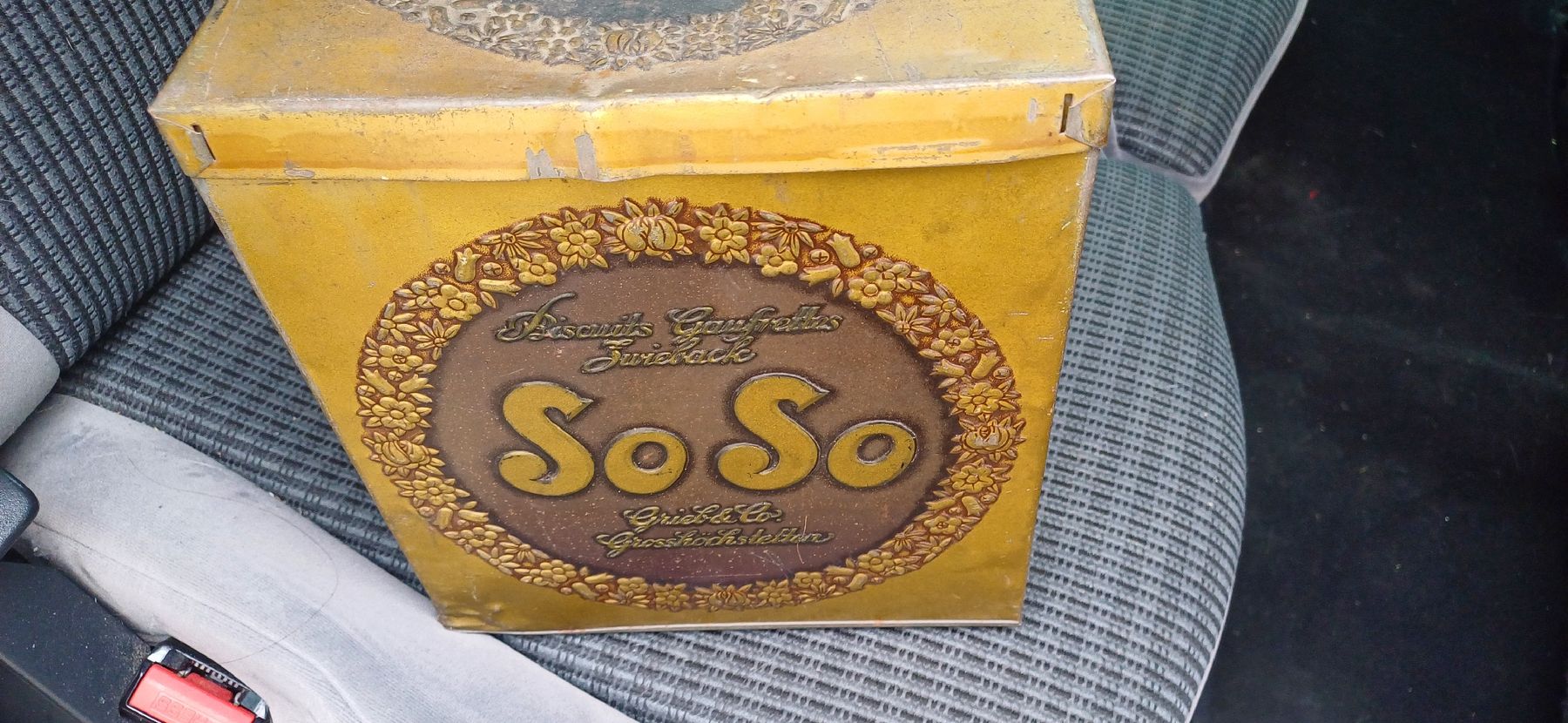 Tutte le decorazioni: SoSo Biscuits Dose Blechdose Vintage Sammler – Usato da Flawil venduto da Pinkmalibu 6