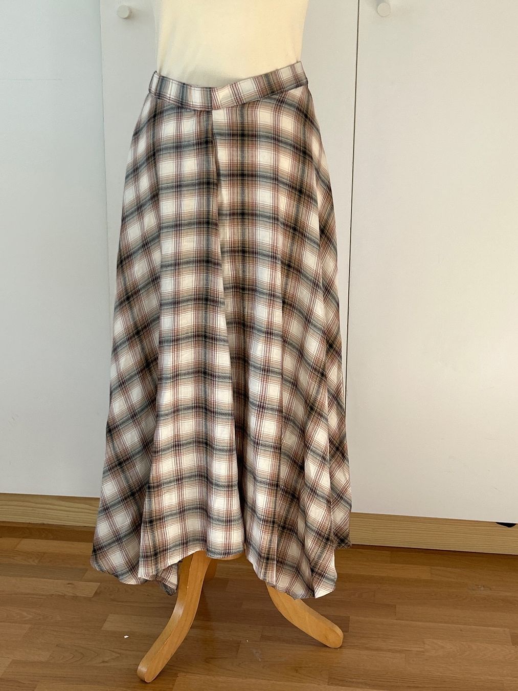Gonne: Leichter Rock Gr S Baumwolle/ Viscose – Nuovo (secondo la descrizione) da Feuerthalen venduto da Anna_Swift 4