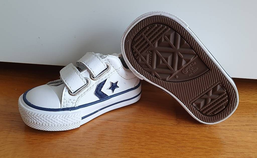 Scarpe per ragazzi: Converse baby schuhe Grösse 18 – Usato da Merenschwand venduto da gionatav 2