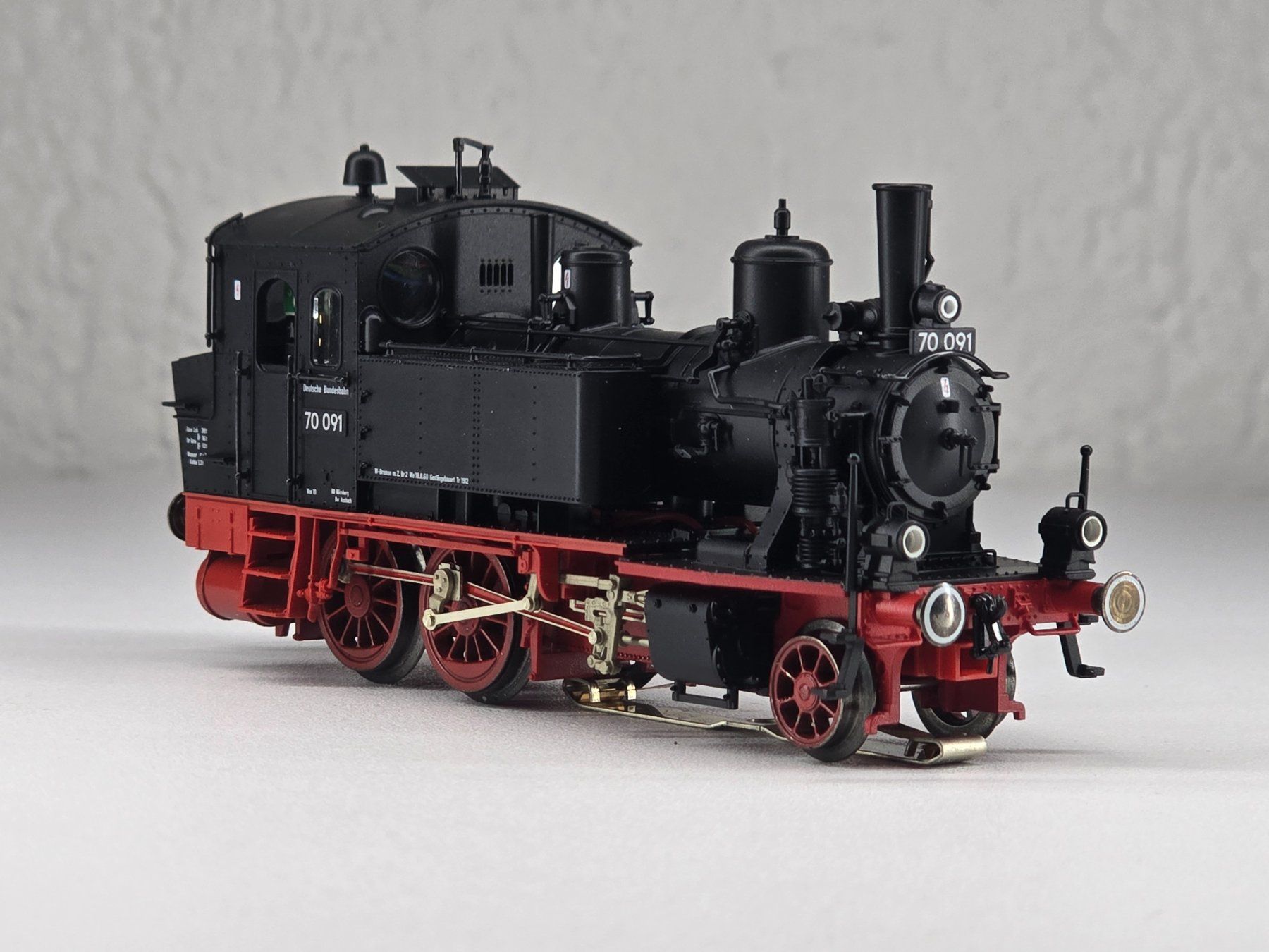 Fleischmann Modellini di ferrovie: Fleischmann 1070, DB, BR 70, BR 70091, Digital, Vitrine – Nuovo (secondo la descrizione) da Kloten venduto da Nicola2 6