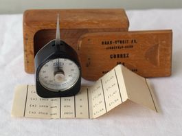 Alte Federwaage Correx 10-50 Gr. Haag Streit mit Holzbox
