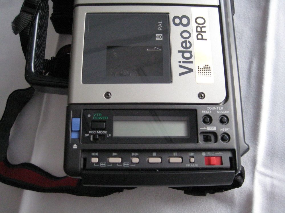 Sony Camera Recorder 8 (CCD-V8AF-E) (Defekt) in Winznau für CHF 6 - nur