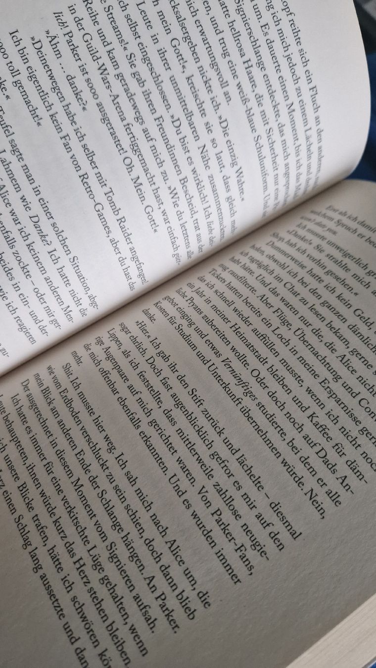 Libri: Feeling close to you, Bianca Iosivoni, Lyx – Usato da altishofen venduto da Nippo 3