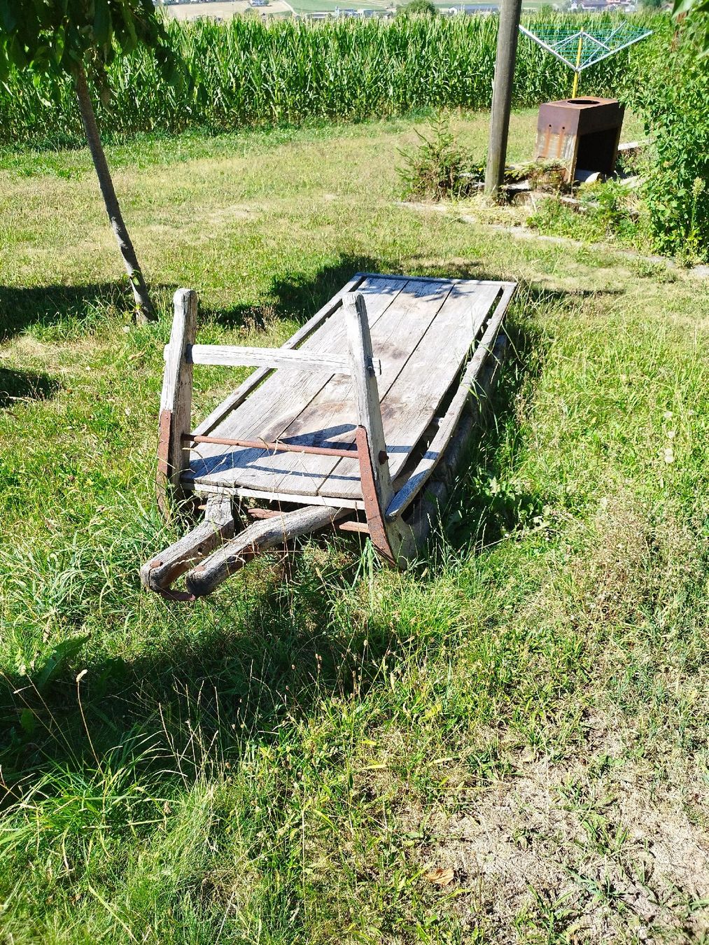 Slitta: Holzschlitten Gartendeko  – Usato da Niederhünigen venduto da sruki 2