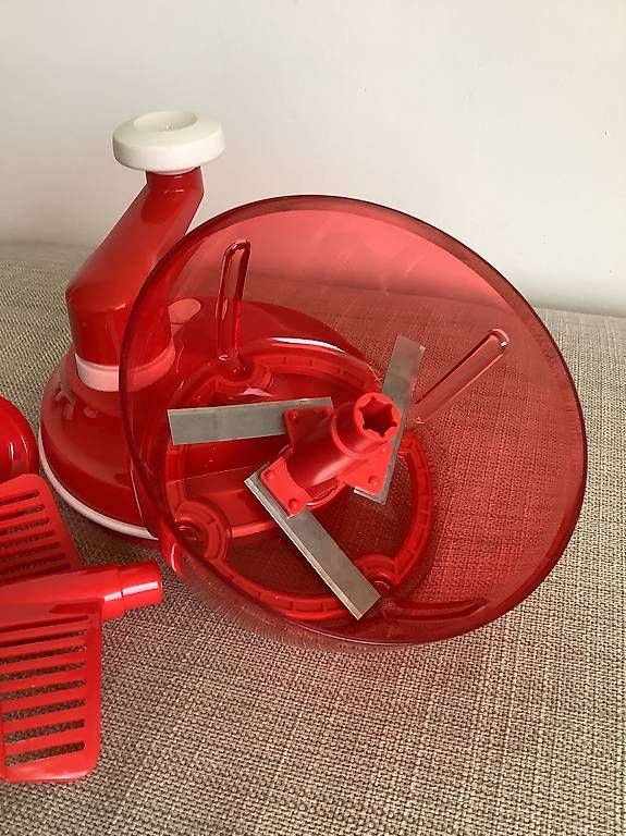 Tupperware Elettrodomestici da cucina: Tupperware Küchenhelfer – Usato da Adliswil venduto da zuoz99 1