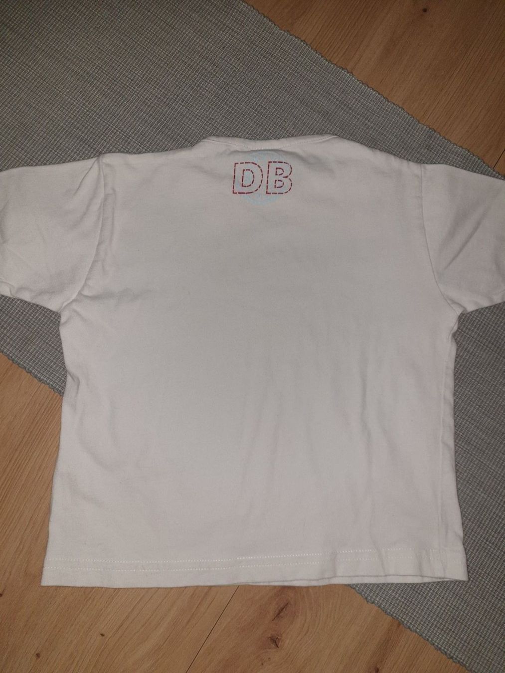 Kleiderpakete & -sets: HOSE UND T-SHIRT GR 90-98 – Gebraucht aus Zürich von Ralaualiyas 5