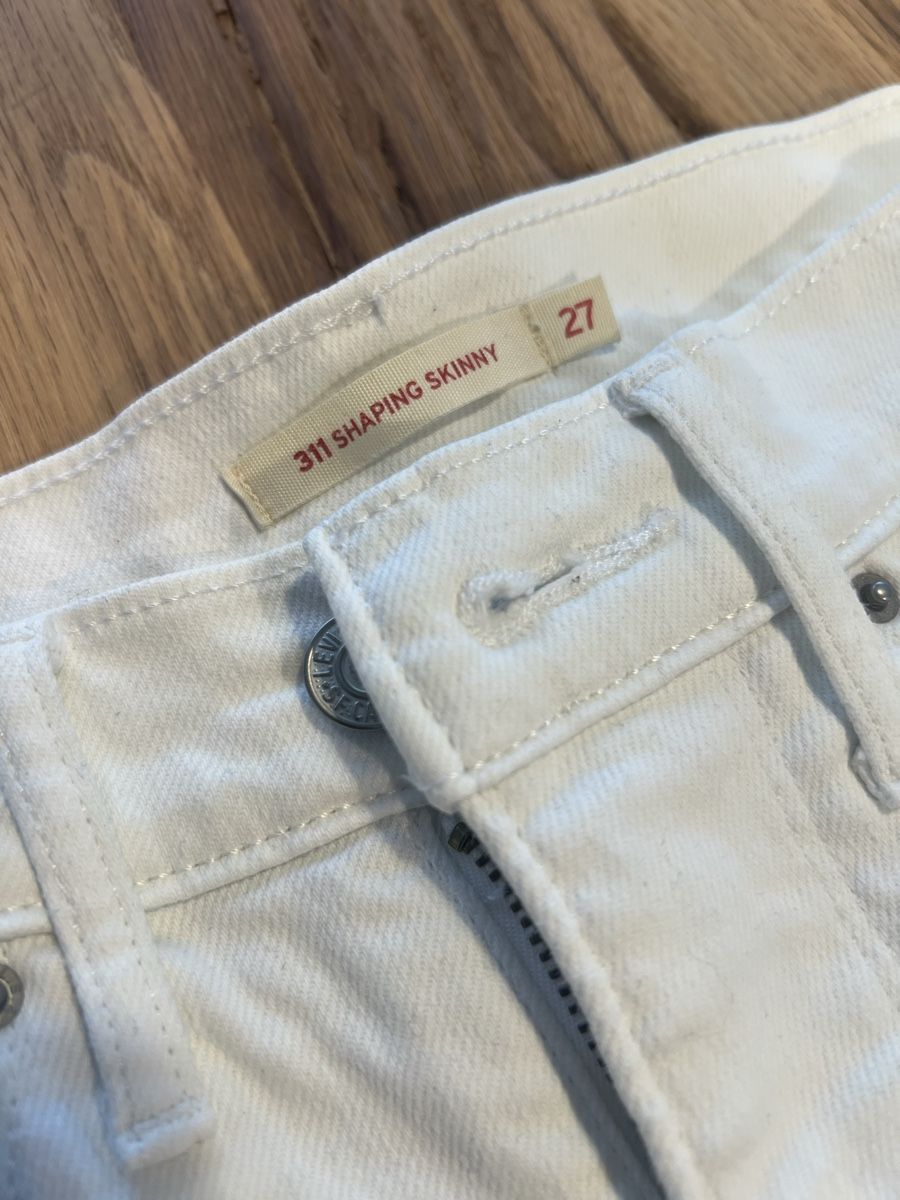 Levi's Jeans: Weisse Levis Jeans – Usato da Ottenbach venduto da simonie 3