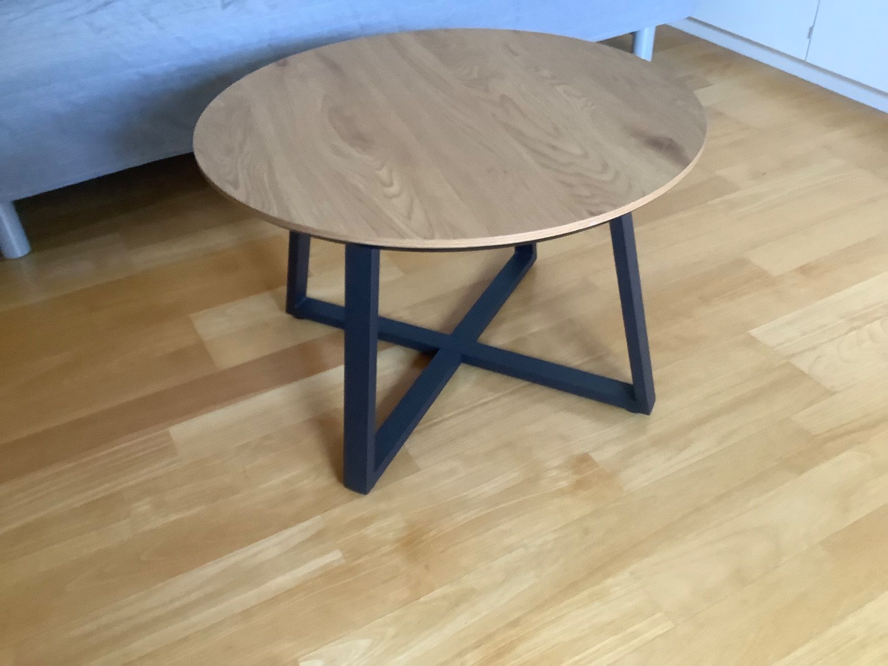 Tavoli: NEUER RUNDER SALONTISCH – Nuovo (secondo la descrizione) da Dietikon venduto da Miquel00 1