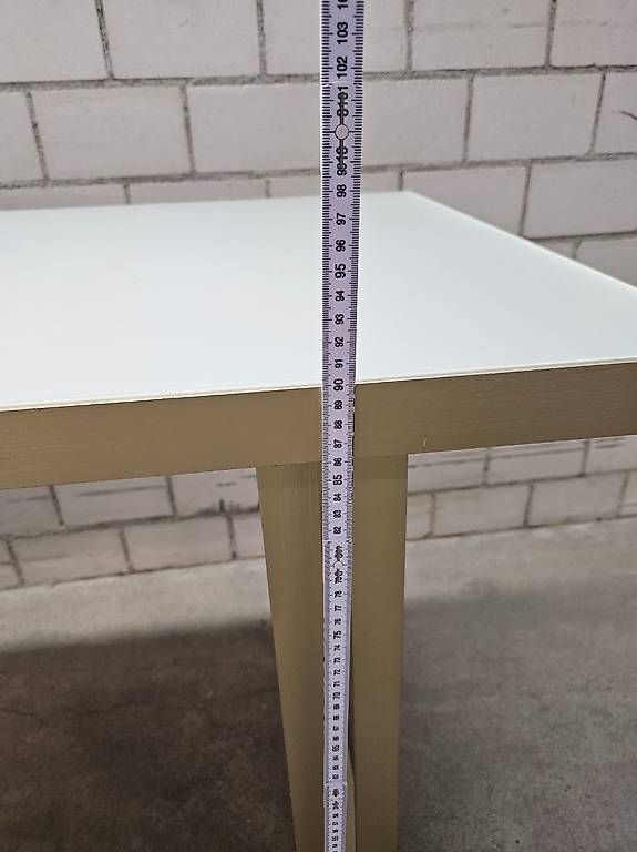 Tavoli: Wunderschöner Tisch oder Dekotisch aus Metall/Glas – Usato da Bürglen TG venduto da sar_wn9w 4