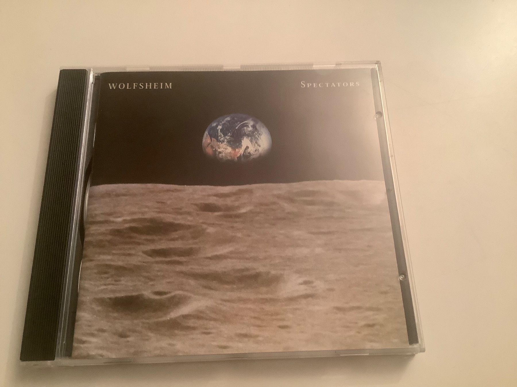 CD: Wolfsheim / Spectators / 1999 – Usato da Dübendorf venduto da Shreck