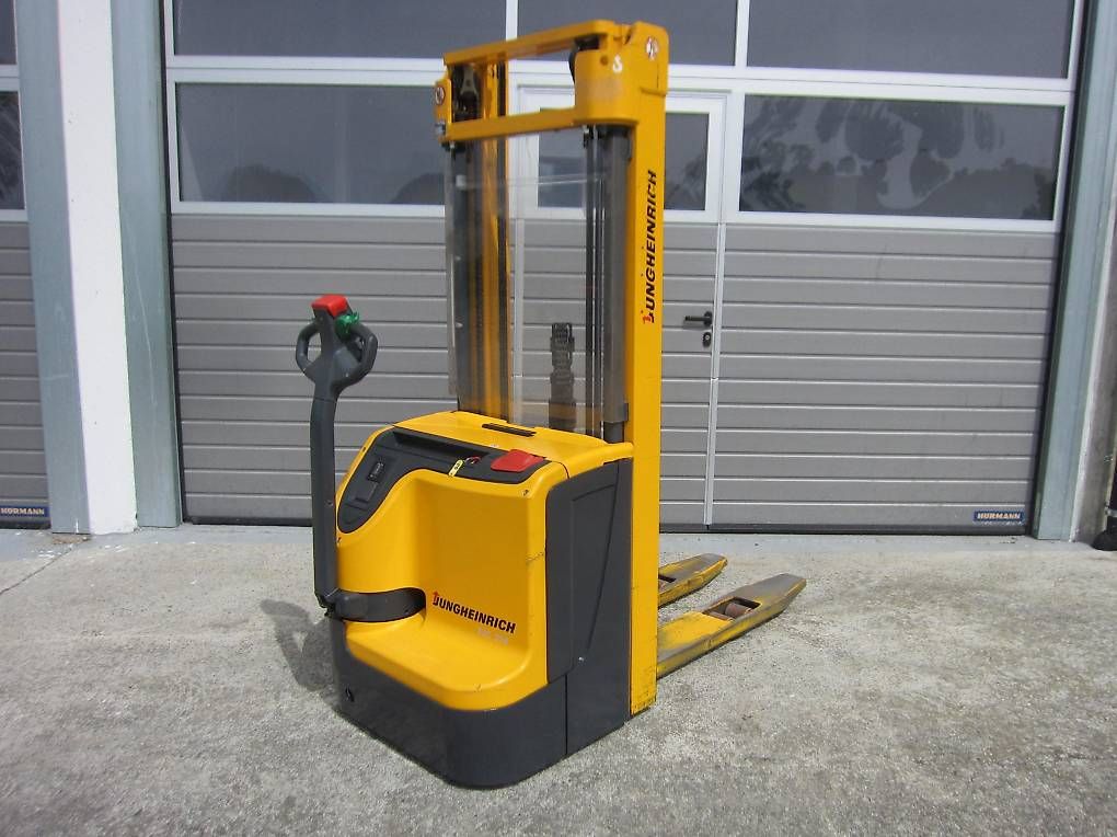 Carrelli elevatori e a forche: Ameise, Deichselstapler, Triplex, max.1.4to/4.70m Batt.neu – Usato da Hämikon venduto da Hochstapler99