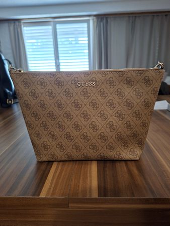 Guess Handtasche braun