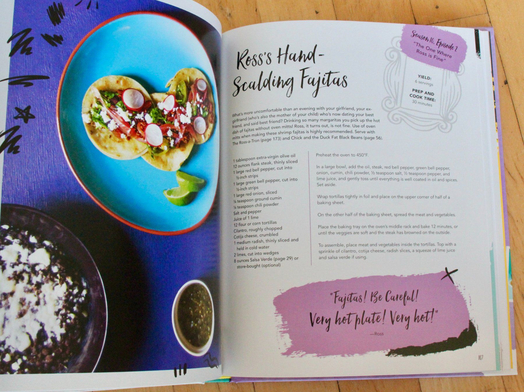 Libri: FRIENDS: The Official Cookbook - NEU – Nuovo (secondo la descrizione) da Münchenstein venduto da brigser 4