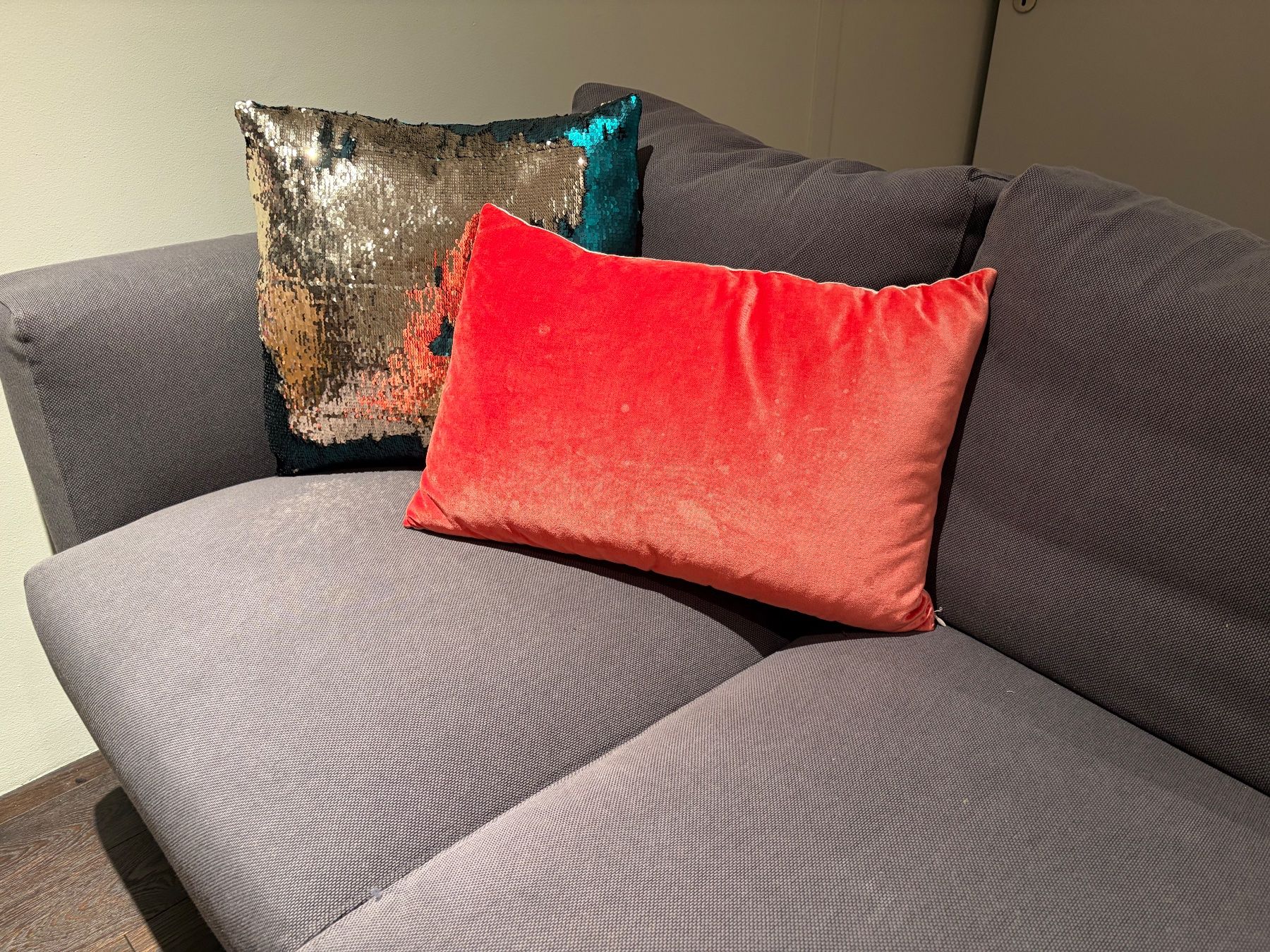 Ikea Divani: Gemütliches Sofa – Usato da Zollikofen venduto da ave_m5dj 1