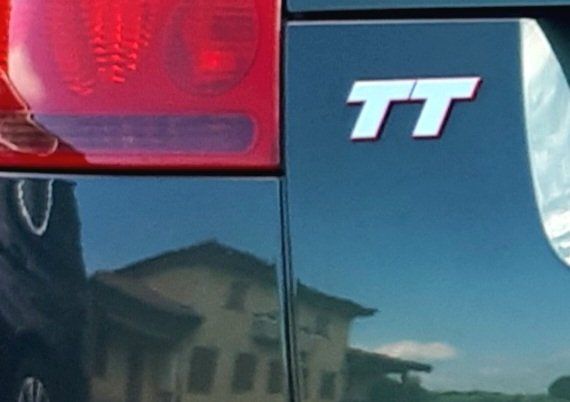 Audi Automobili: Audi TT Roadster 1.8 – Usato da Horw venduto da Rock64 7