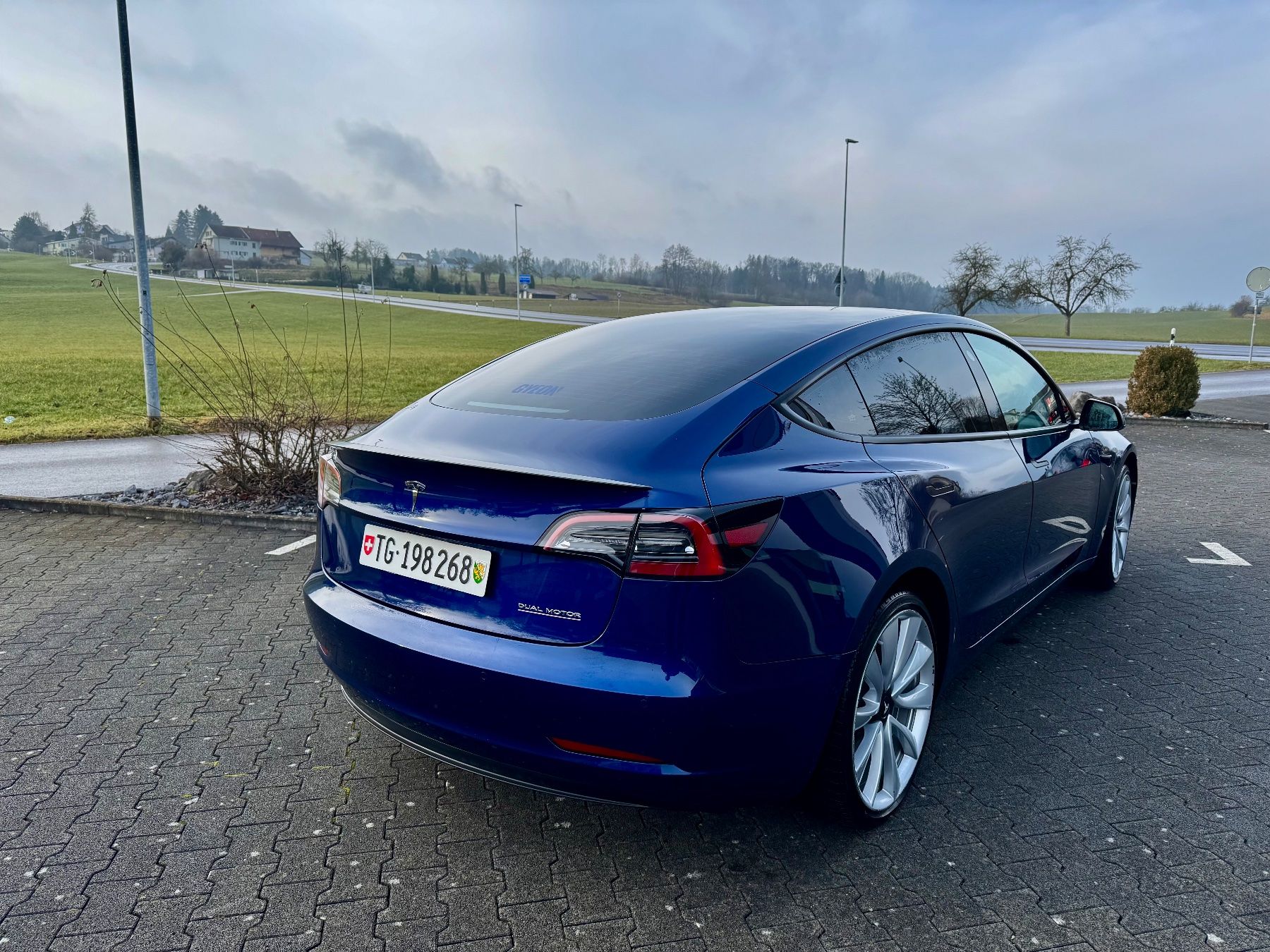 Tesla Automobili: TESLA Model 3 Performance Dual Motor AWD – Nuovo (secondo la descrizione) da Zihlschlacht venduto da sil_8w89 3