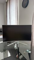 Samsung Curved Monitor in great condition