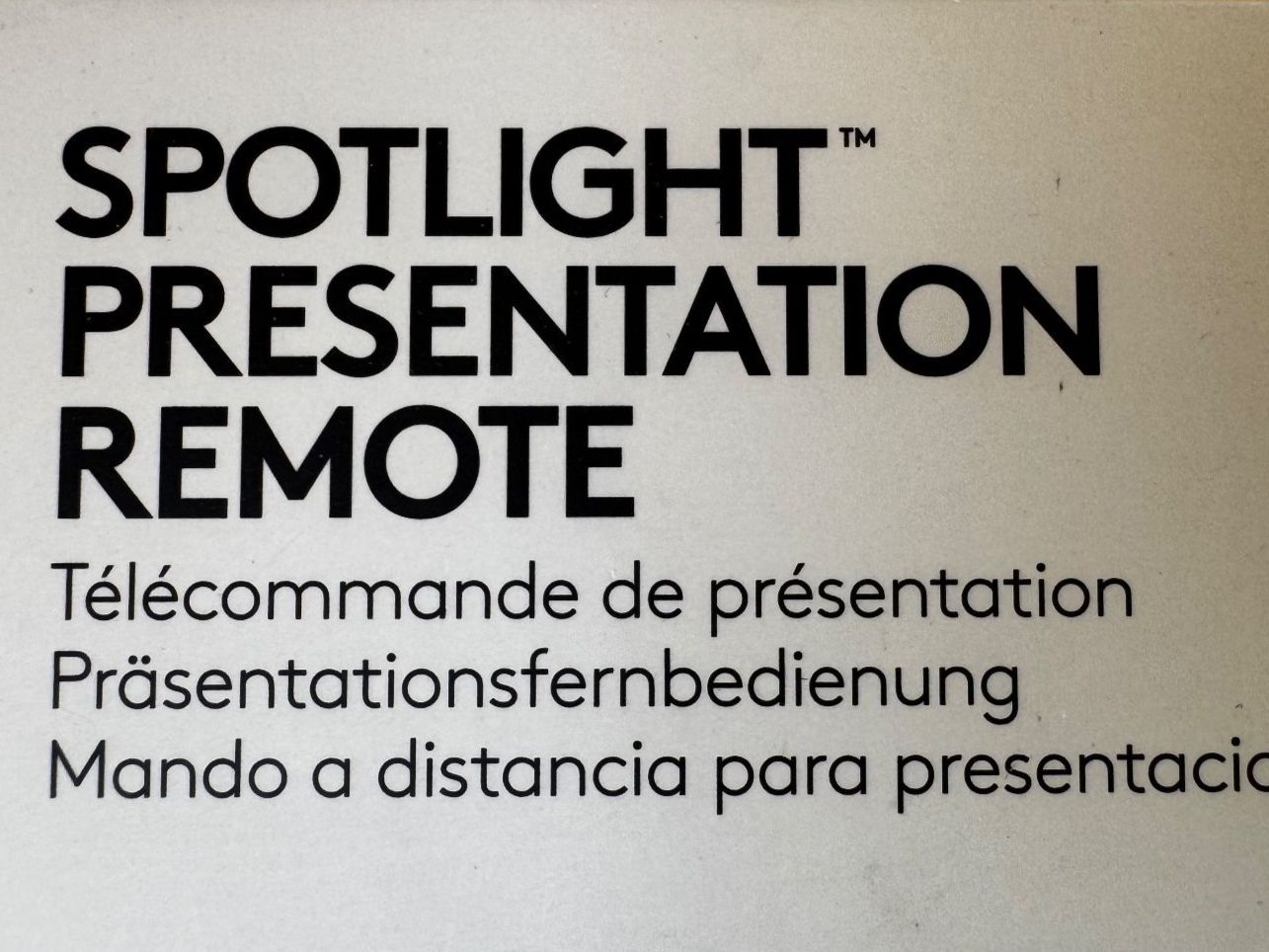 Logitech Télécommandes: Presenter / Pointer Logitech Spotlight Presentation Remote – D'occasion à Opfikon par Camparisoda 2
