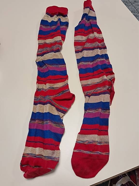 Chaussettes: Vendesi calze – D'occasion à Bellinzona par mar_5f7s
