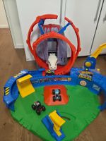 Hot Wheels Monster Trucks Bahn T-Rex Vulkan Arena