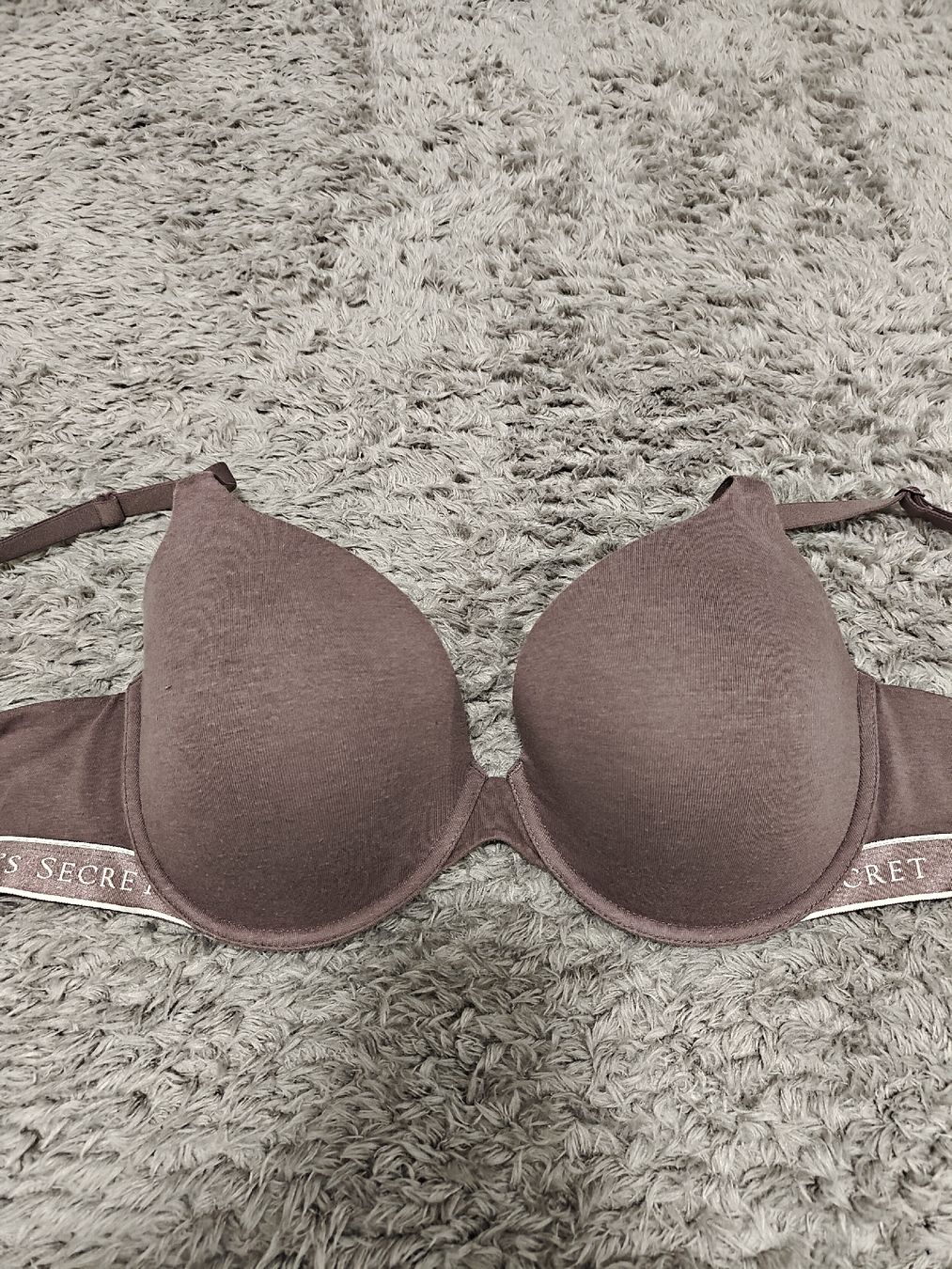 Victoria's Secret Altra biancheria intima: Victoria Secret BH 75E / 34DD – Nuovo (secondo la descrizione) da Pieterlen venduto da Saemelili 1