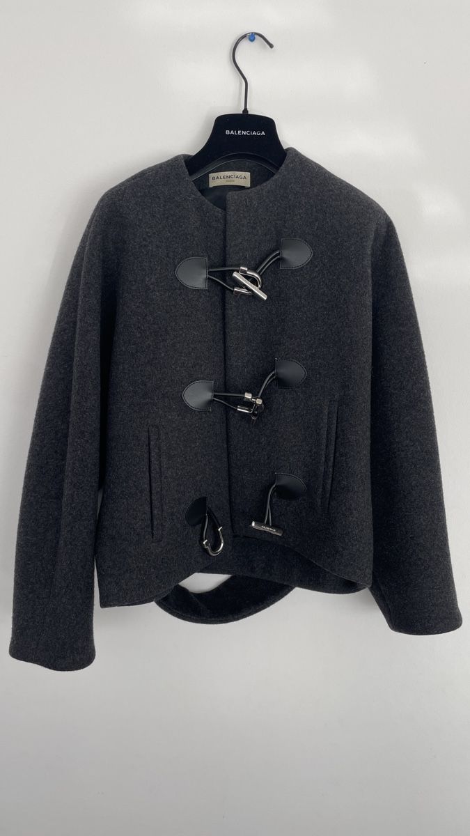 Balenciaga Giacche: Balenciaga Duffle Coat - Gr. 38 – Usato da Ramlinsburg venduto da Meeliinaa