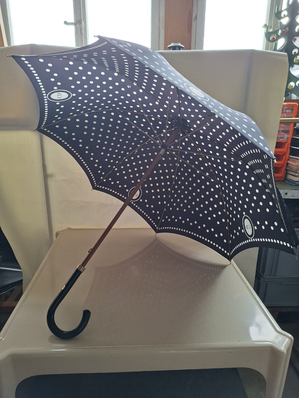 Dior Ombrelli: vintage Regenschirm Christian Dior – Difettoso da Erlach venduto da silvia3235