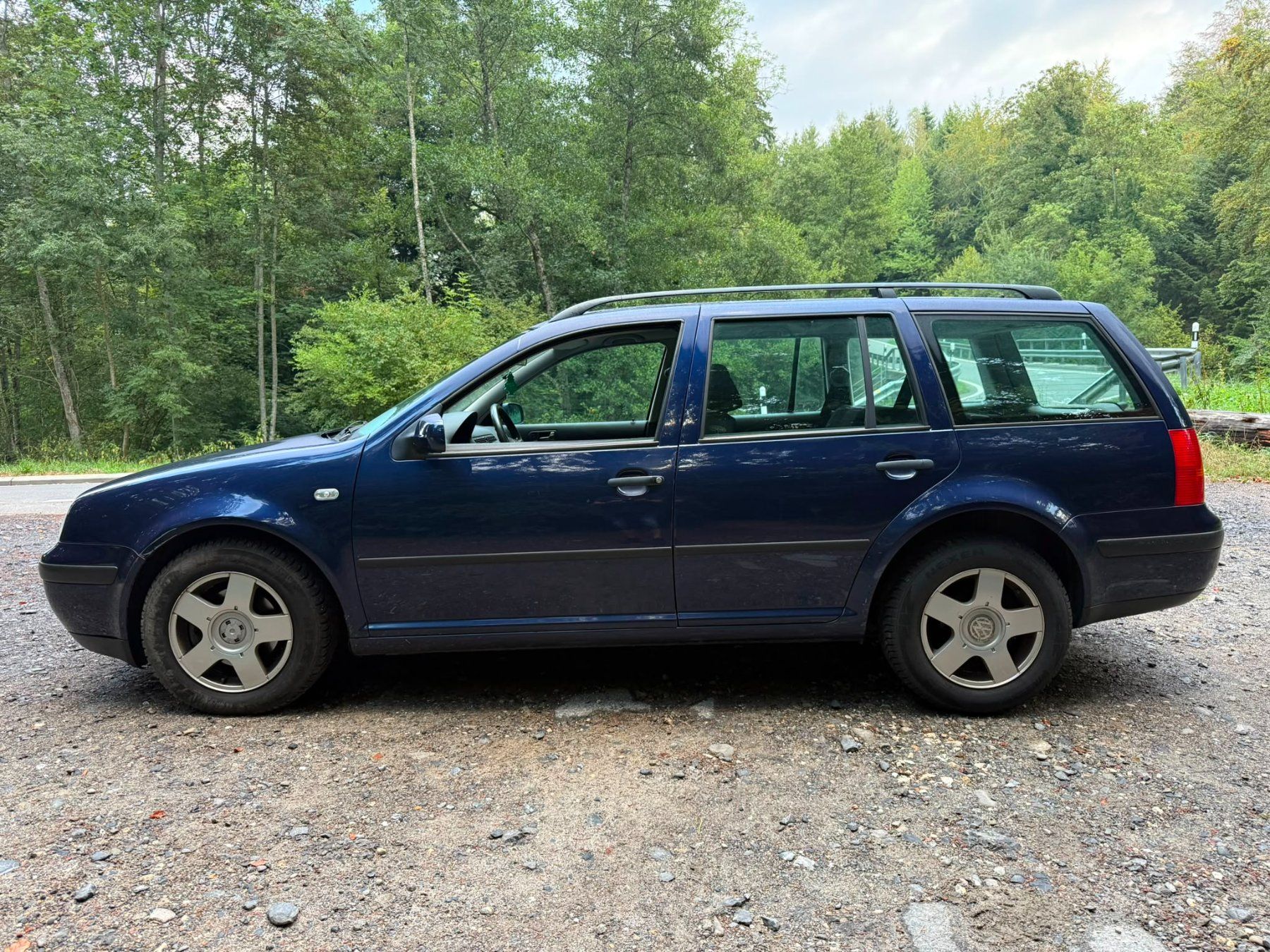 VW Autos: VW Golf Variant – Gebraucht aus Grône von pen75 2