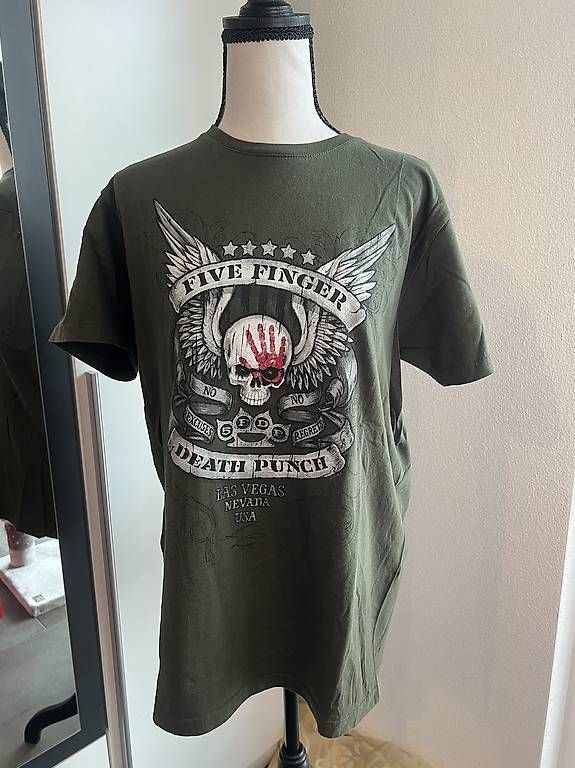 T-shirt: Five Finger Death Punch Shirt - XL – Usato da Urdorf venduto da Marybyii