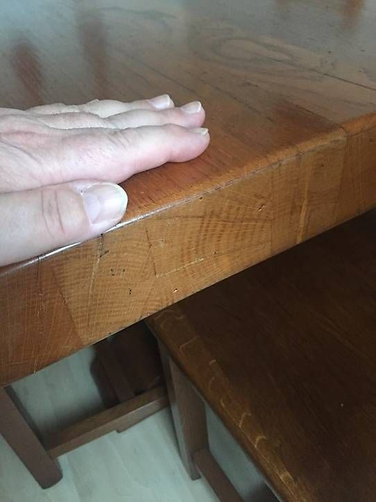 Set di tavolo e panche: Magnifique table Rustique en chêne massif plus chaises – Usato da Biel/Bienne venduto da Renard68 2