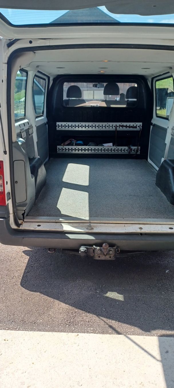 Ford Véhicules utilitaires: Ford Transit Kasten verglast – D'occasion à Gross par edi955 4