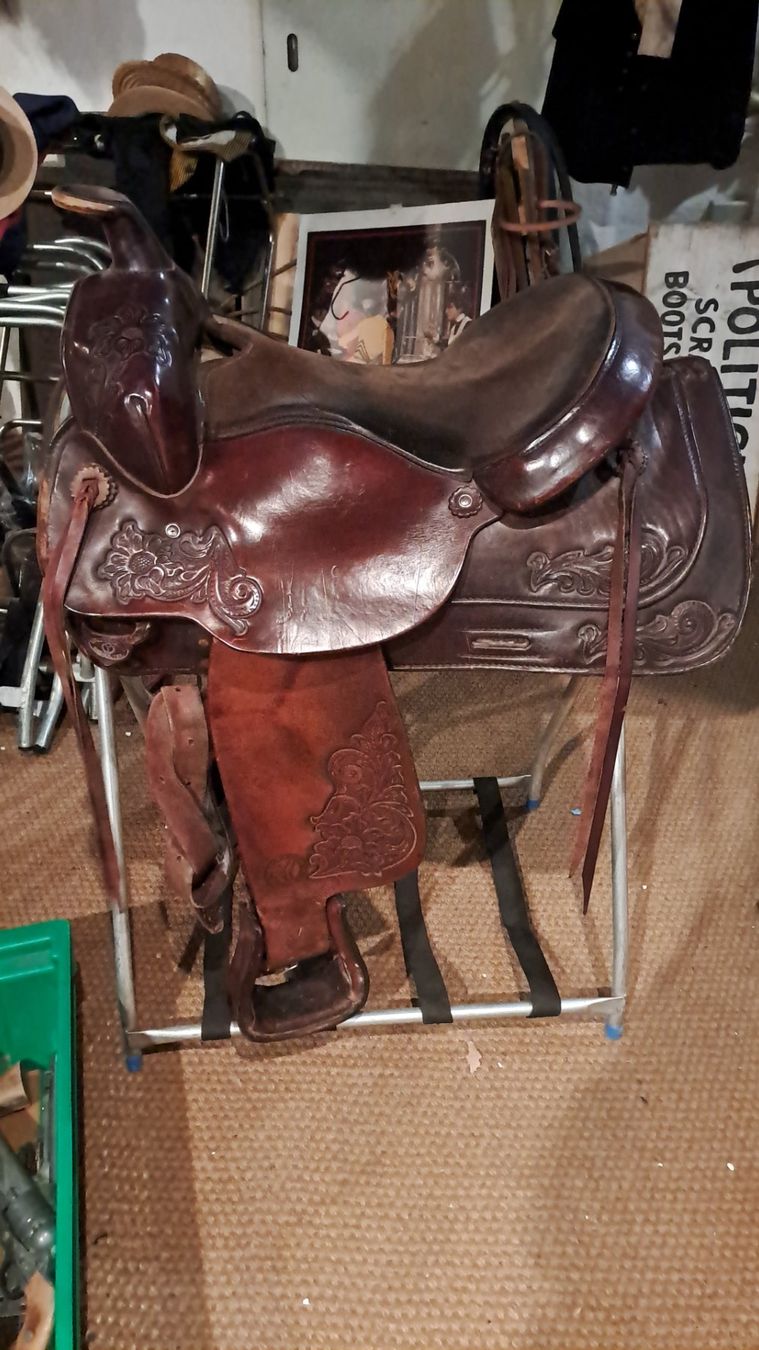 Selle & Accessori: Sattelbock / 3 Stk. Sattelböcke – Usato da Berikon venduto da Lin 5