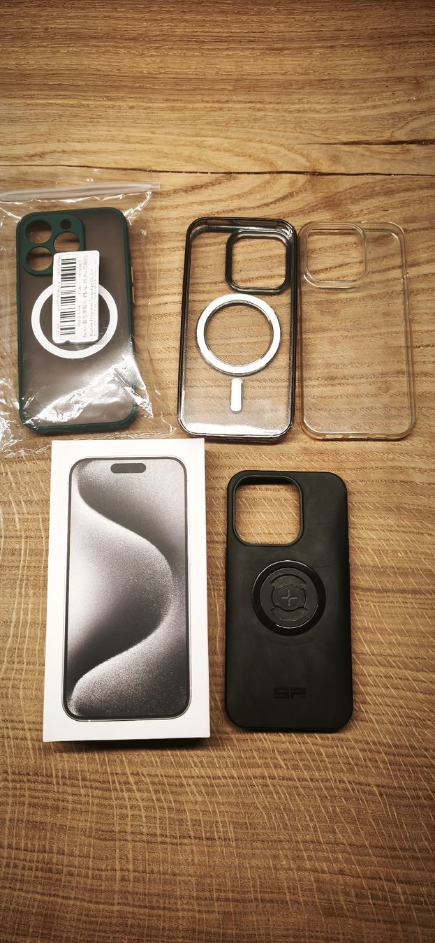 Apple Portables: iPhone 15 Pro  – D'occasion à Stallikon par brezel28 6