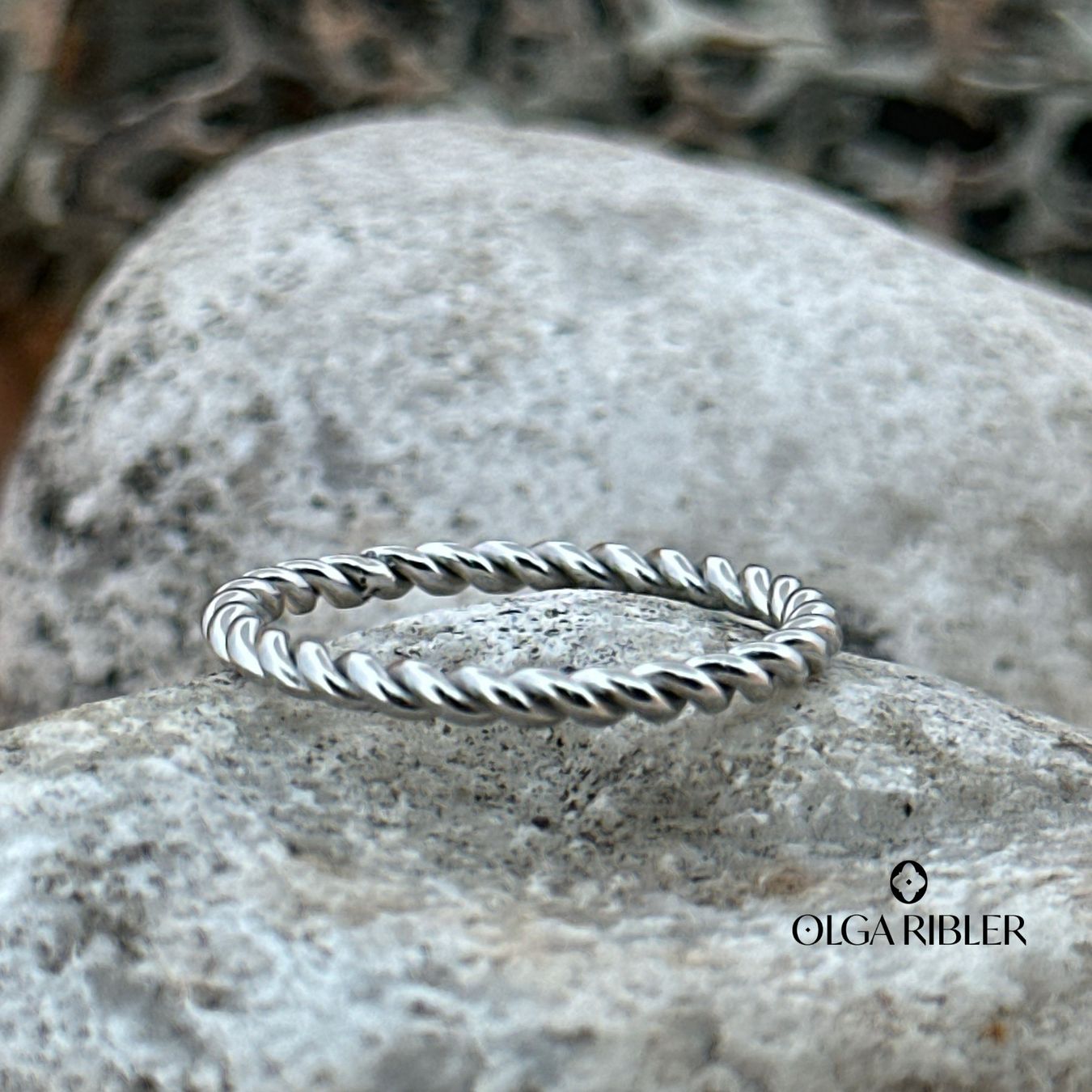 Olga Ribler Ringe: Edelstahl Twist Ring Ringgrösse 52 – Neu (gemäss Beschreibung) aus Luzern von Schmuckoutlet 2