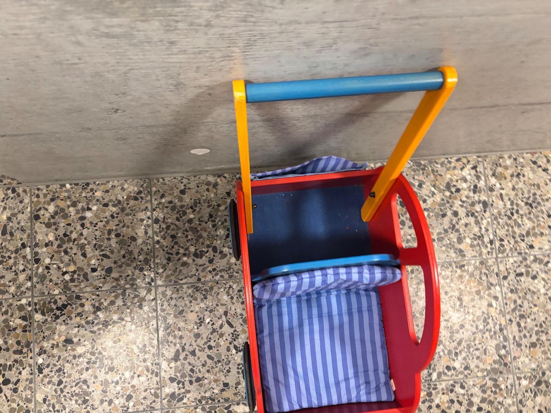 Veicoli per bambini: Lauflern Auto zum mitfahren – Usato da Aarau venduto da fabienchen81 4