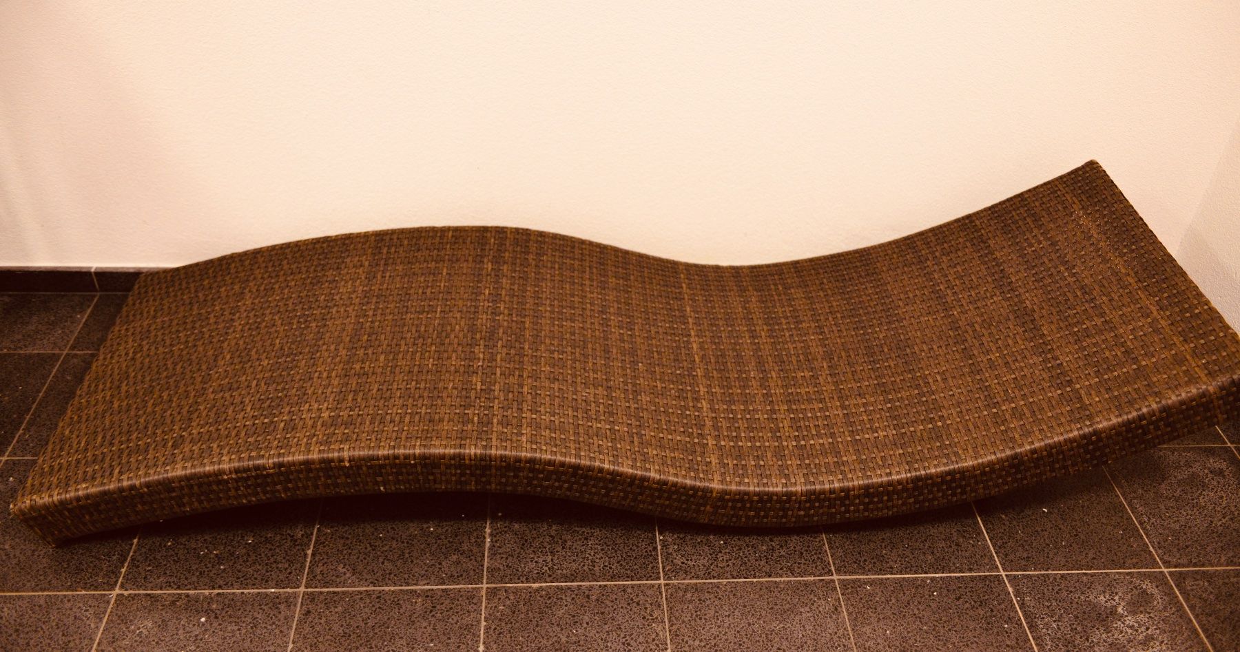 Sedie a sdraio: Rattan Gartenliege wellenform – Usato da Egg b. Zürich venduto da cimeli