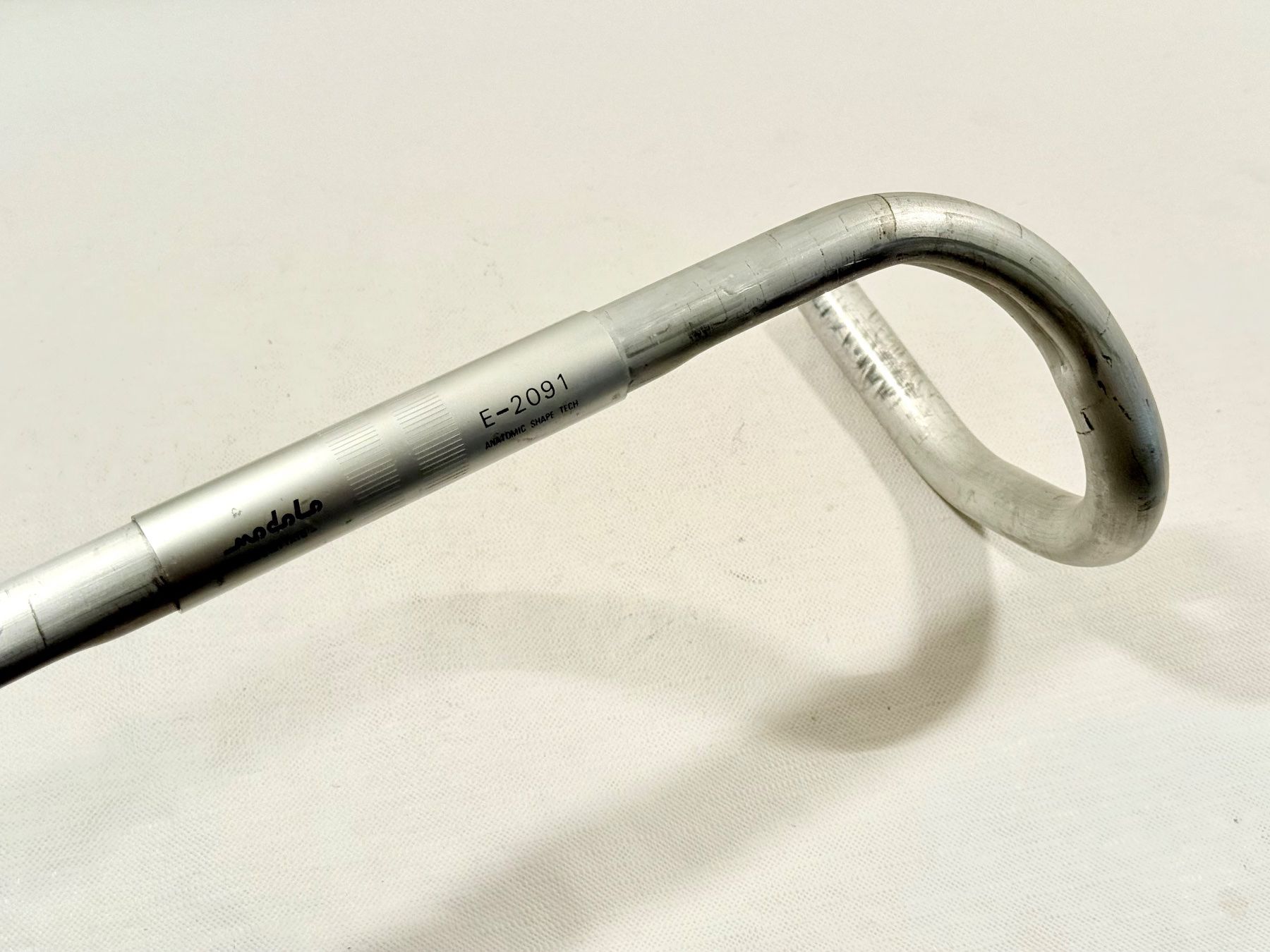 Pezzi di ricambio: Modolo E-2091 Rennrad Lenker 44cm / 26.0mm / 2607 – Usato da Luzern venduto da bikeandbeltcom 2