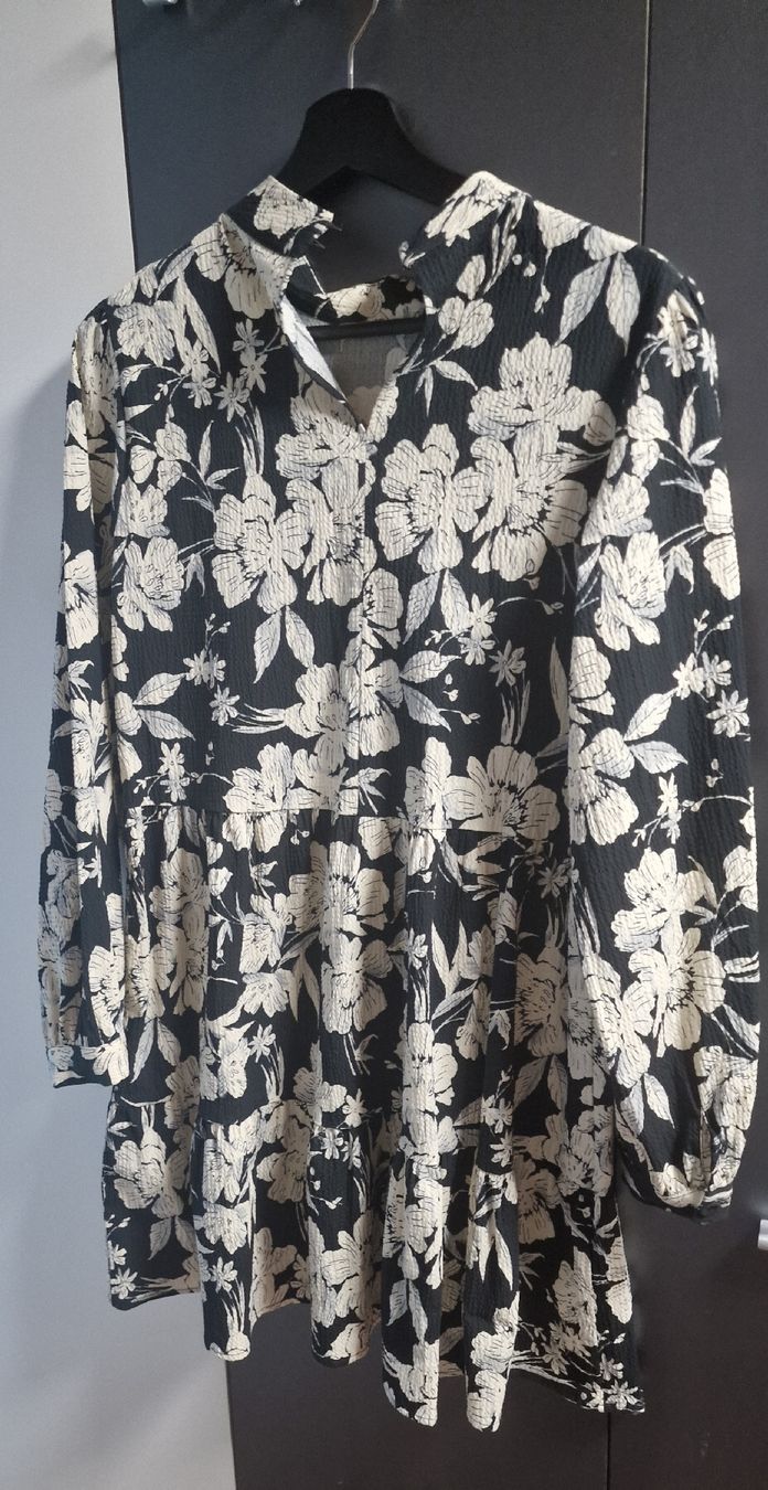 Zara Kleider: Zara Kleid, Gr. M – Gebraucht aus Chur von car_5clc 1