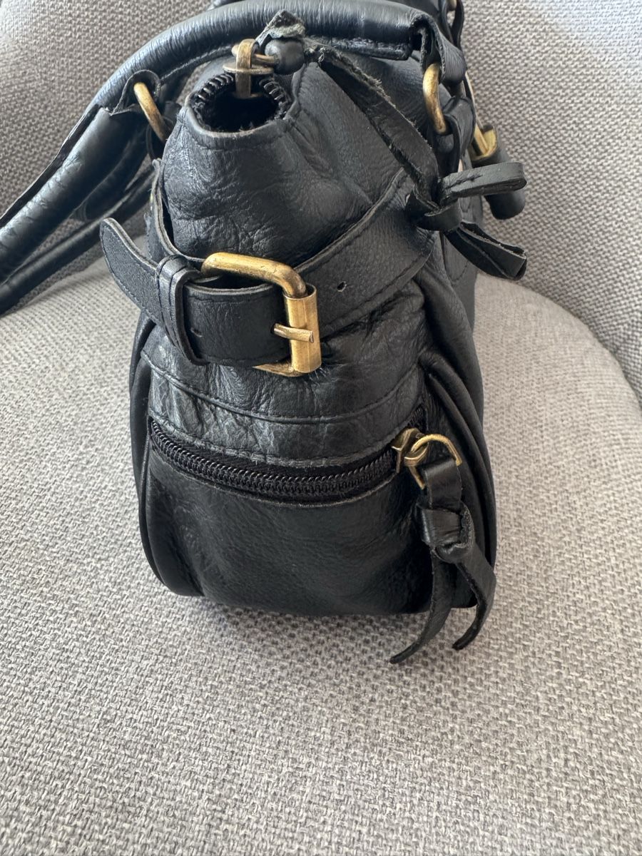 Sacs femmes: Y2K Ledertasche Jones Bootmaker  – D'occasion à Balsthal par Narulya 3